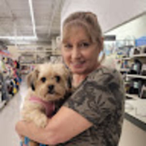 Meet your Posher, Shelly